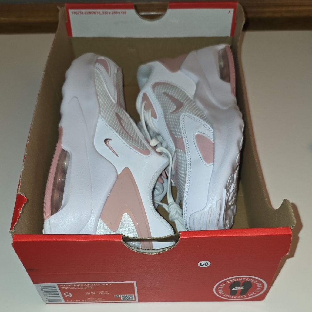 Nike Air Max Bolt Women's White and Pink Sneakers